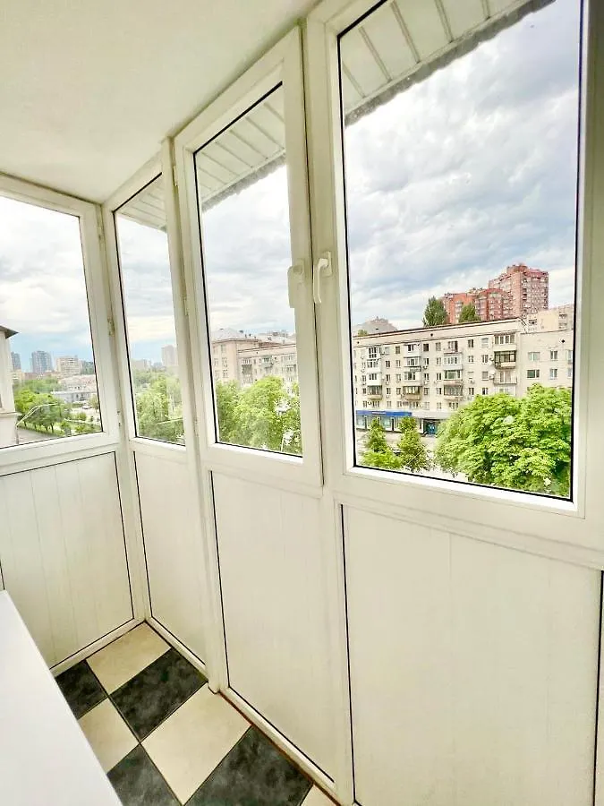 Cozy Smart On Pobedy Square Apartment Kyiv