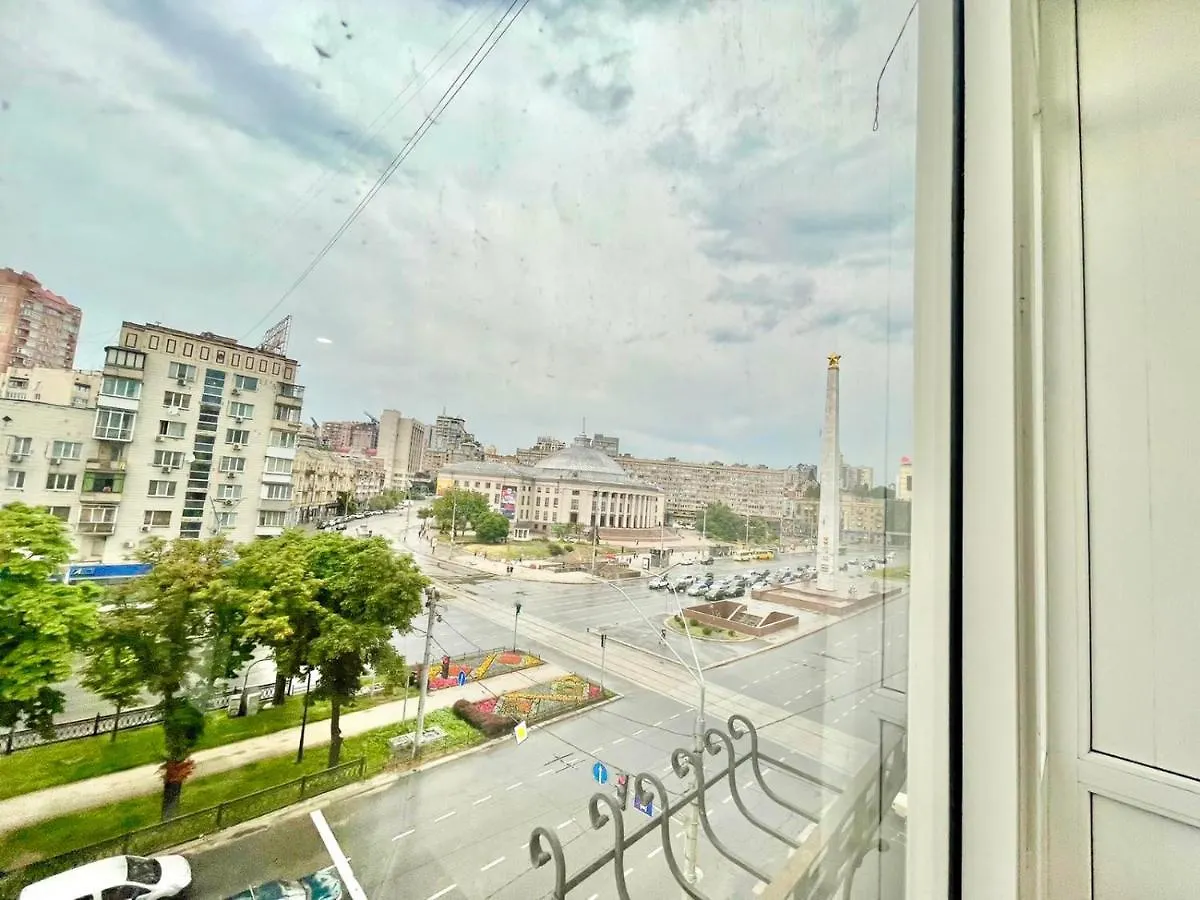Apartment Cozy Smart On Pobedy Square